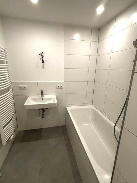 Pronájem bytu 3+1 92 m², Noestraße 28, München, Bavorsko Pronájem bytu 3+1 92 m², Noestraße 28, München, Bavorsko