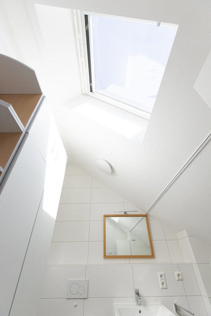 Pronájem bytu 3+1 90 m², Forstenrieder Allee 194, München, Bavorsko Pronájem bytu 3+1 90 m², Forstenrieder Allee 194, München, Bavorsko