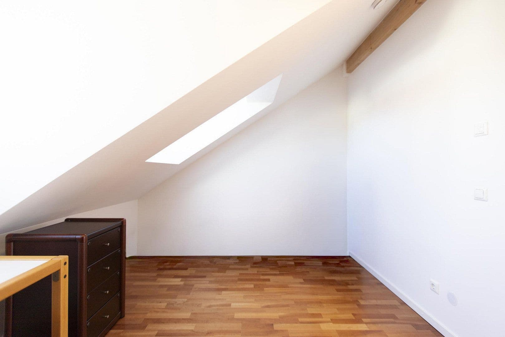 Pronájem bytu 3+1 90 m², Forstenrieder Allee 194, München, Bavorsko Pronájem bytu 3+1 90 m², Forstenrieder Allee 194, München, Bavorsko