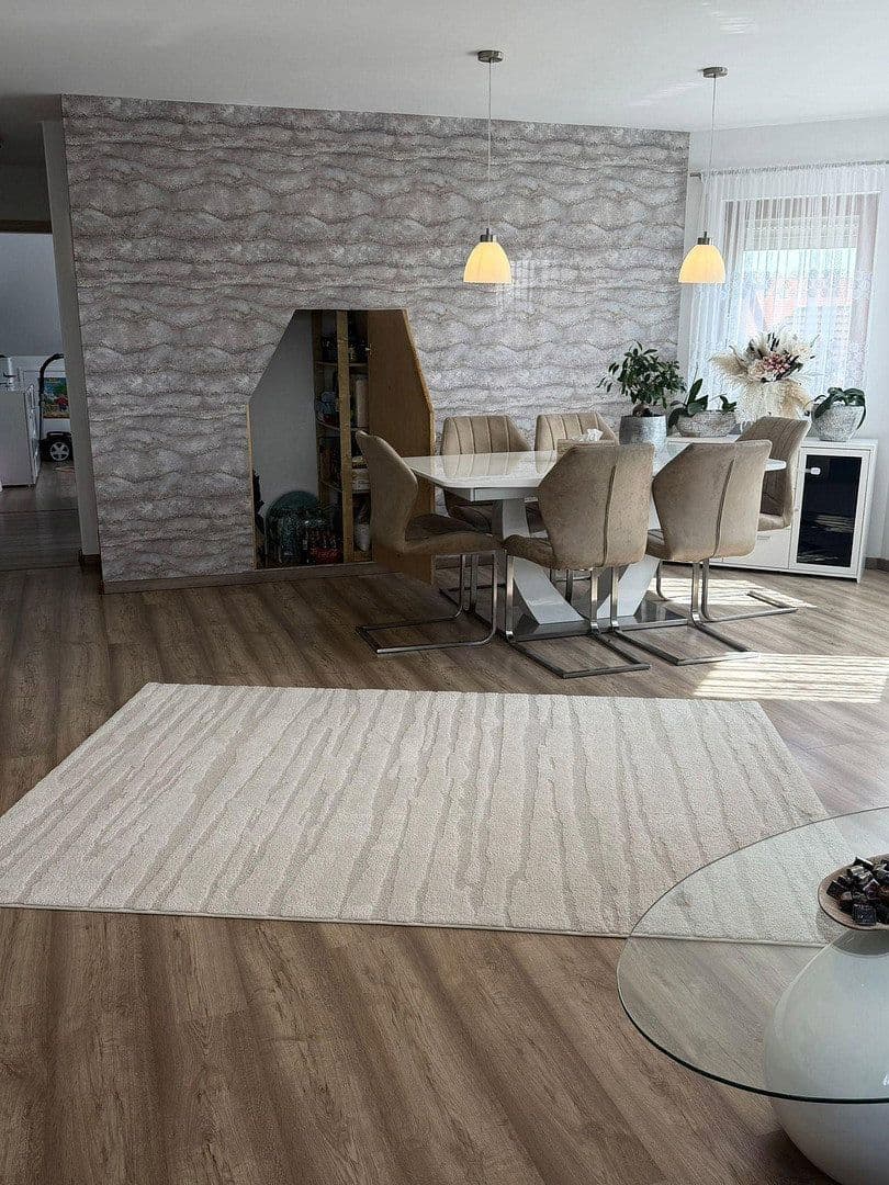 Prodej bytu 4+1 114 m², Crailsheim, Bádensko-Württembersko Prodej bytu 4+1 114 m², Crailsheim, Bádensko-Württembersko