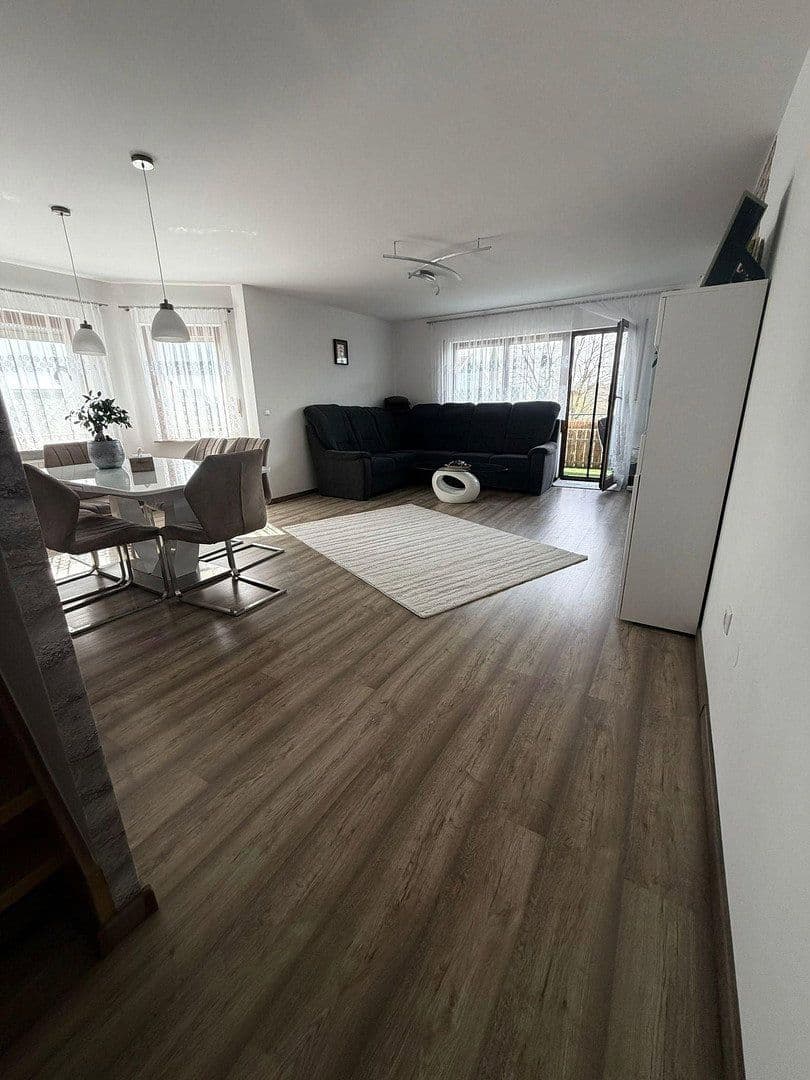 Prodej bytu 4+1 114 m², Crailsheim, Bádensko-Württembersko Prodej bytu 4+1 114 m², Crailsheim, Bádensko-Württembersko