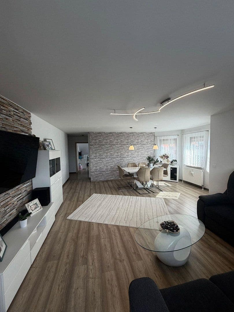 Prodej bytu 4+1 114 m², Crailsheim, Bádensko-Württembersko Prodej bytu 4+1 114 m², Crailsheim, Bádensko-Württembersko