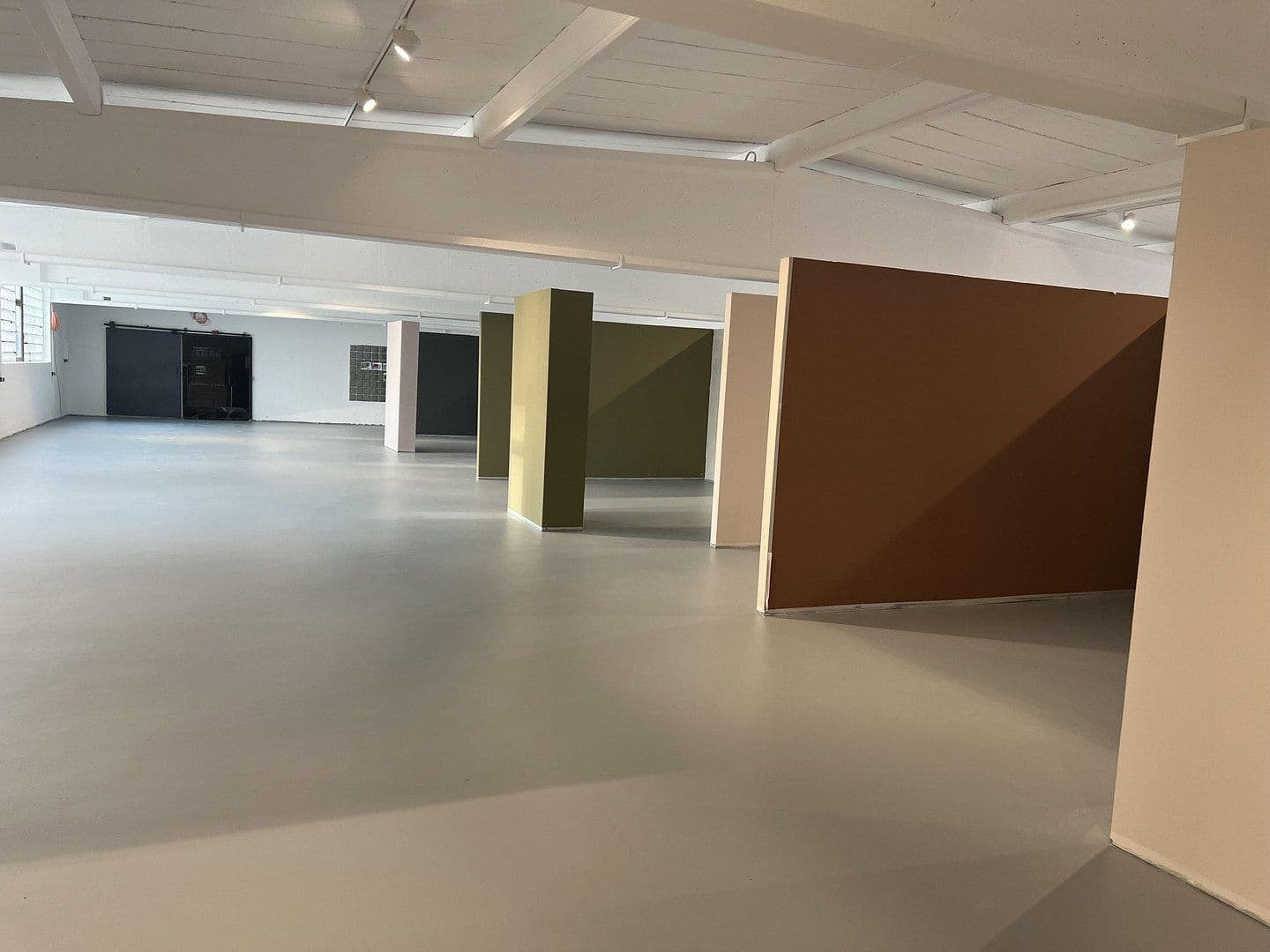 Prodej domu 8.500 m², pozemek 6.250 m², Weidhausen b.Coburg, Bavorsko Prodej domu 8.500 m², pozemek 6.250 m², Weidhausen b.Coburg, Bavorsko