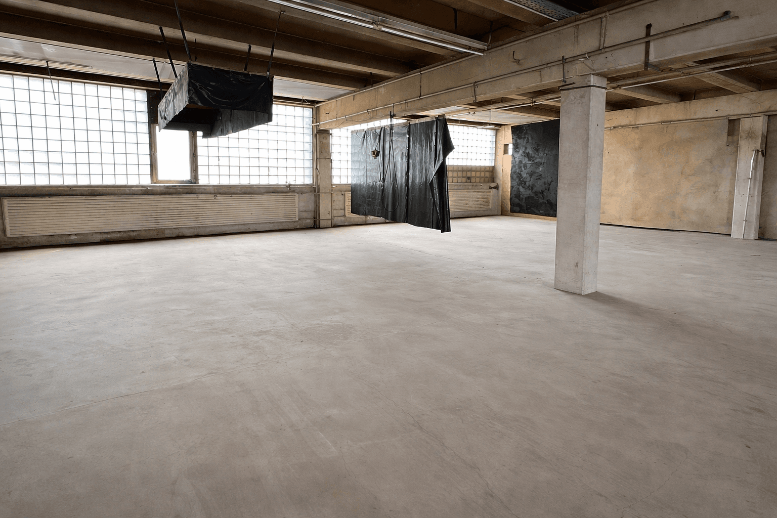 Prodej domu 8.500 m², pozemek 6.250 m², Weidhausen b.Coburg, Bavorsko Prodej domu 8.500 m², pozemek 6.250 m², Weidhausen b.Coburg, Bavorsko