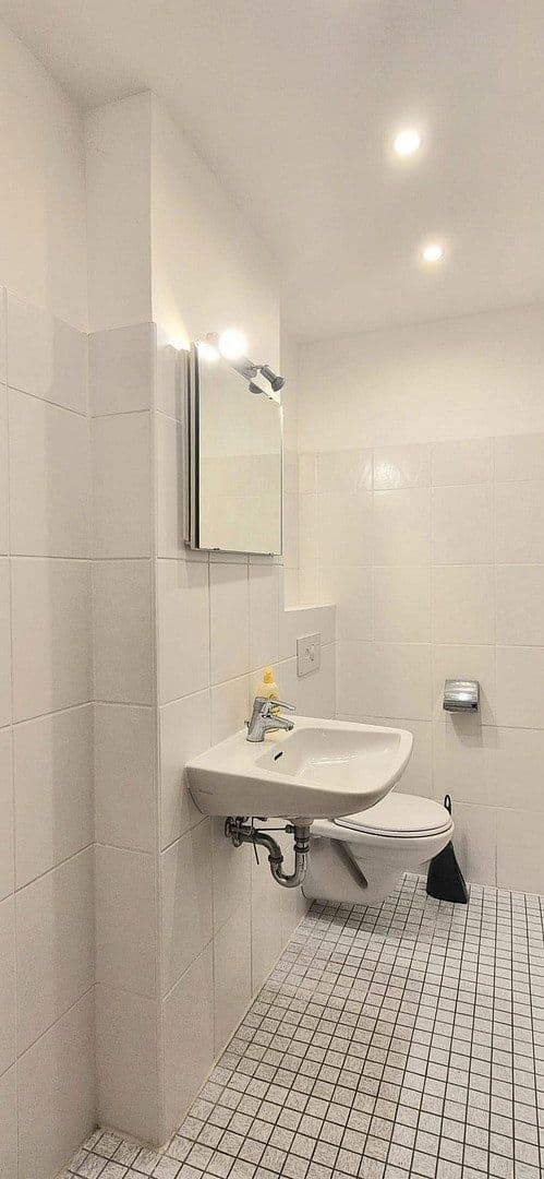 Prodej bytu 2+1 73 m², Essen, Severní Porýní-Vestfálsko Prodej bytu 2+1 73 m², Essen, Severní Porýní-Vestfálsko