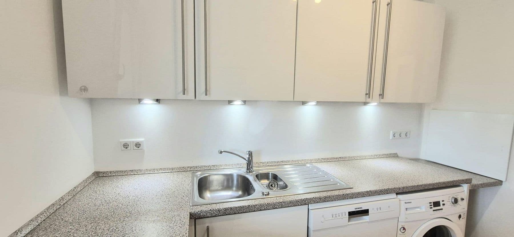 Prodej bytu 2+1 73 m², Essen, Severní Porýní-Vestfálsko Prodej bytu 2+1 73 m², Essen, Severní Porýní-Vestfálsko