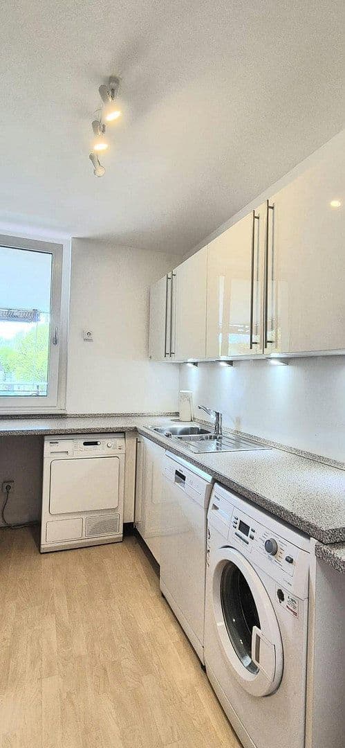 Prodej bytu 2+1 73 m², Essen, Severní Porýní-Vestfálsko Prodej bytu 2+1 73 m², Essen, Severní Porýní-Vestfálsko