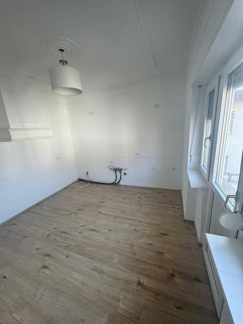 Pronájem bytu 78 m², Eisenstr. 21, Mannheim, Bádensko-Württembersko Pronájem bytu 78 m², Eisenstr. 21, Mannheim, Bádensko-Württembersko