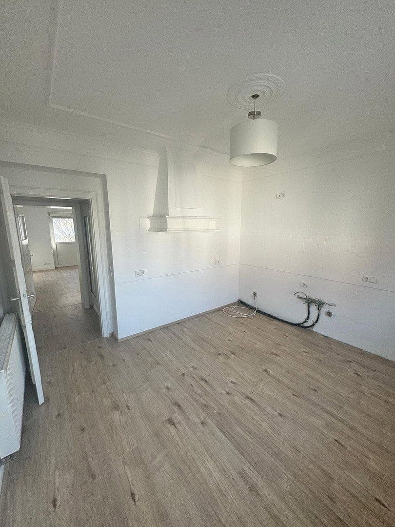 Pronájem bytu 78 m², Eisenstr. 21, Mannheim, Bádensko-Württembersko Pronájem bytu 78 m², Eisenstr. 21, Mannheim, Bádensko-Württembersko