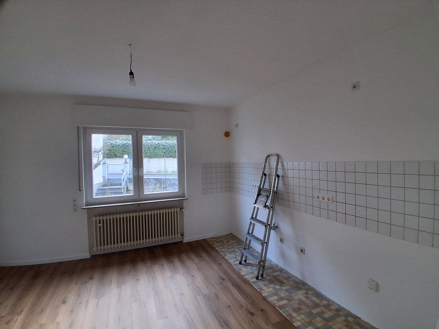 Pronájem bytu 4+1 107 m², Dieblich, Porýní-Falc Pronájem bytu 4+1 107 m², Dieblich, Porýní-Falc