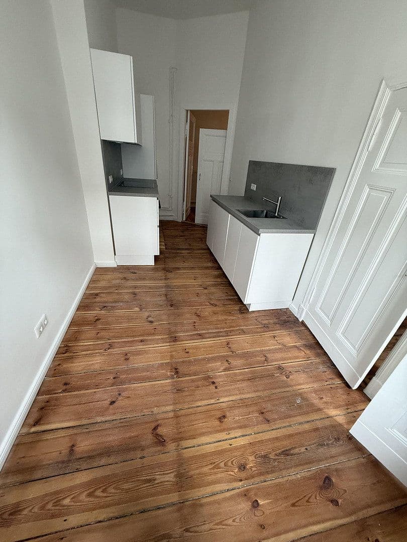 Pronájem bytu 3+1 107 m², Detmolder Straße, Berlin, Berlín Pronájem bytu 3+1 107 m², Detmolder Straße, Berlin, Berlín