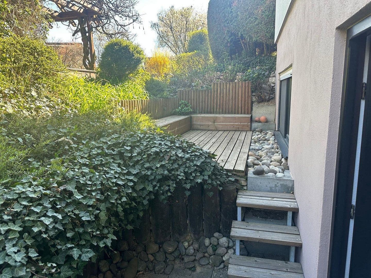 Pronájem bytu 1+1 36 m², Pliezhausen, Bádensko-Württembersko Pronájem bytu 1+1 36 m², Pliezhausen, Bádensko-Württembersko