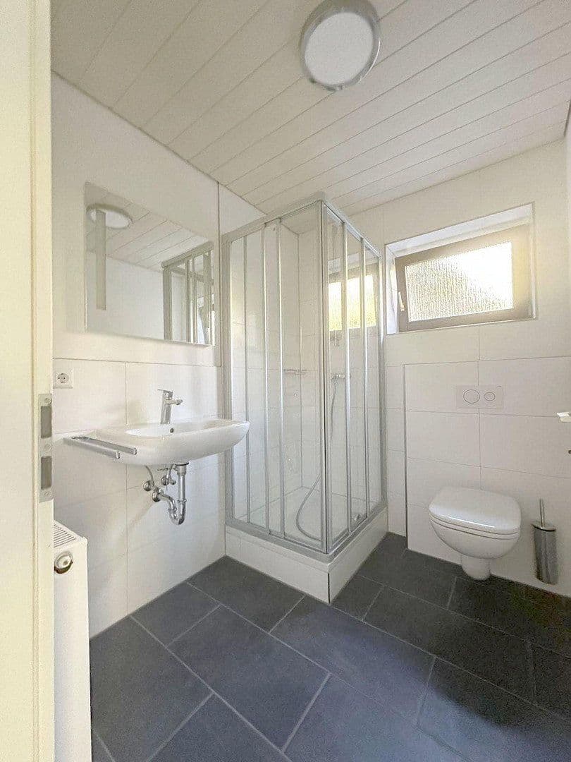 Pronájem bytu 1+1 36 m², Pliezhausen, Bádensko-Württembersko Pronájem bytu 1+1 36 m², Pliezhausen, Bádensko-Württembersko