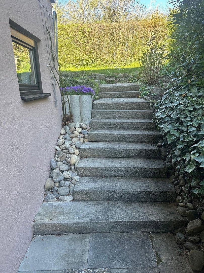 Pronájem bytu 1+1 36 m², Pliezhausen, Bádensko-Württembersko Pronájem bytu 1+1 36 m², Pliezhausen, Bádensko-Württembersko