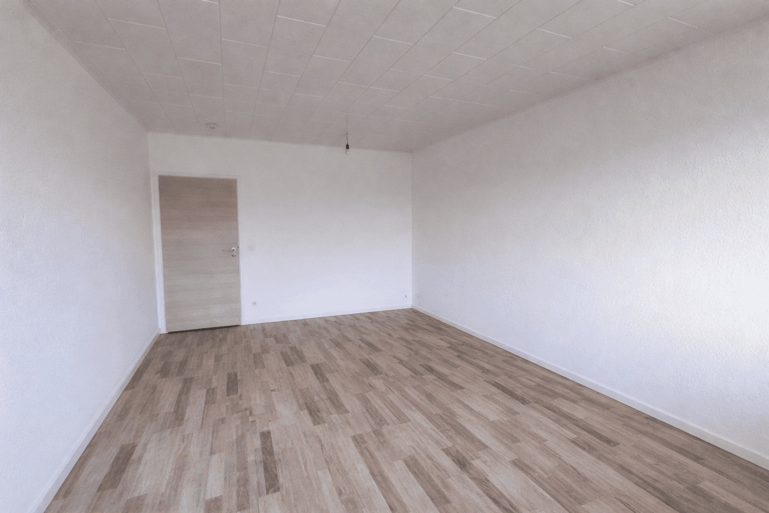 Prodej bytu 3+1 63 m², Brahestraße 13, Rostock, Mecklenburg-Vorpommern Prodej bytu 3+1 63 m², Brahestraße 13, Rostock, Mecklenburg-Vorpommern