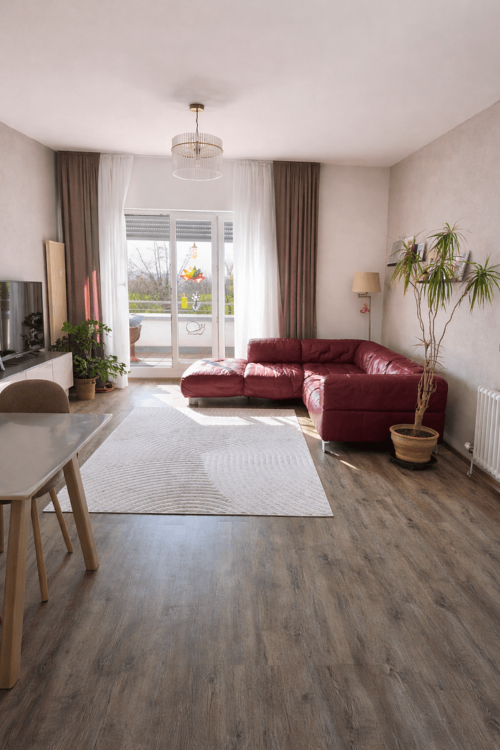 Prodej bytu 4+1 90 m², Reutlingen, Bádensko-Württembersko Prodej bytu 4+1 90 m², Reutlingen, Bádensko-Württembersko