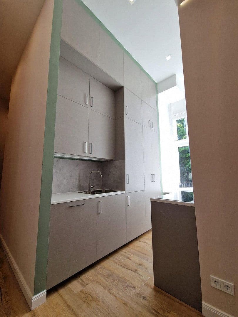 Pronájem bytu 1+1 40 m², Giesebrechtstr. 5, BErlin, Berlín Pronájem bytu 1+1 40 m², Giesebrechtstr. 5, BErlin, Berlín