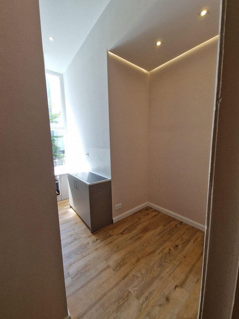 Pronájem bytu 1+1 40 m², Giesebrechtstr. 5, BErlin, Berlín Pronájem bytu 1+1 40 m², Giesebrechtstr. 5, BErlin, Berlín