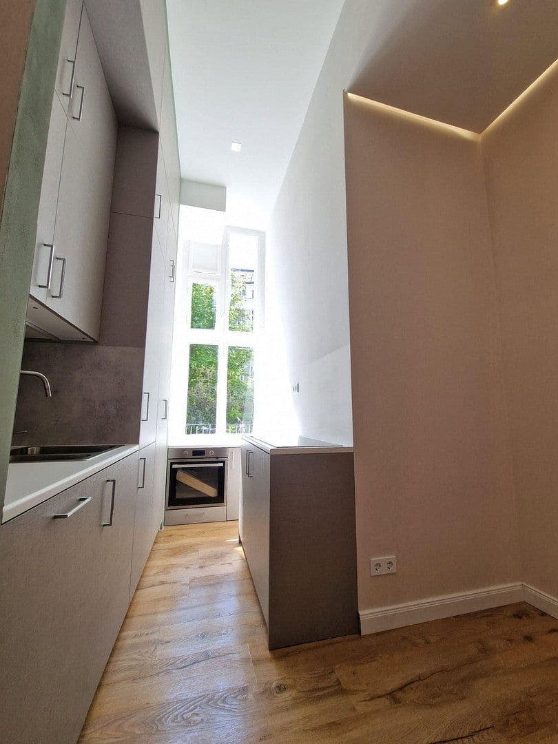 Pronájem bytu 1+1 40 m², Giesebrechtstr. 5, BErlin, Berlín Pronájem bytu 1+1 40 m², Giesebrechtstr. 5, BErlin, Berlín