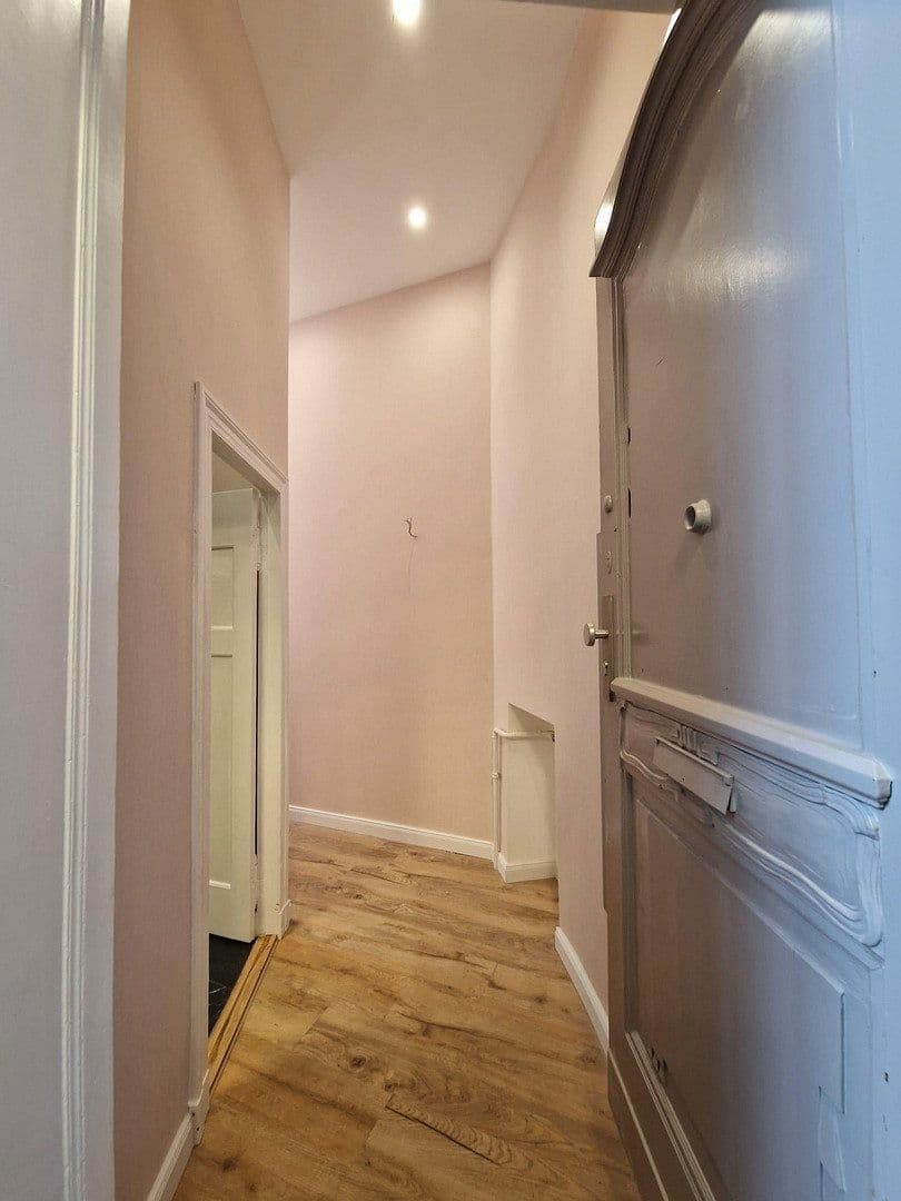 Pronájem bytu 1+1 40 m², Giesebrechtstr. 5, BErlin, Berlín Pronájem bytu 1+1 40 m², Giesebrechtstr. 5, BErlin, Berlín