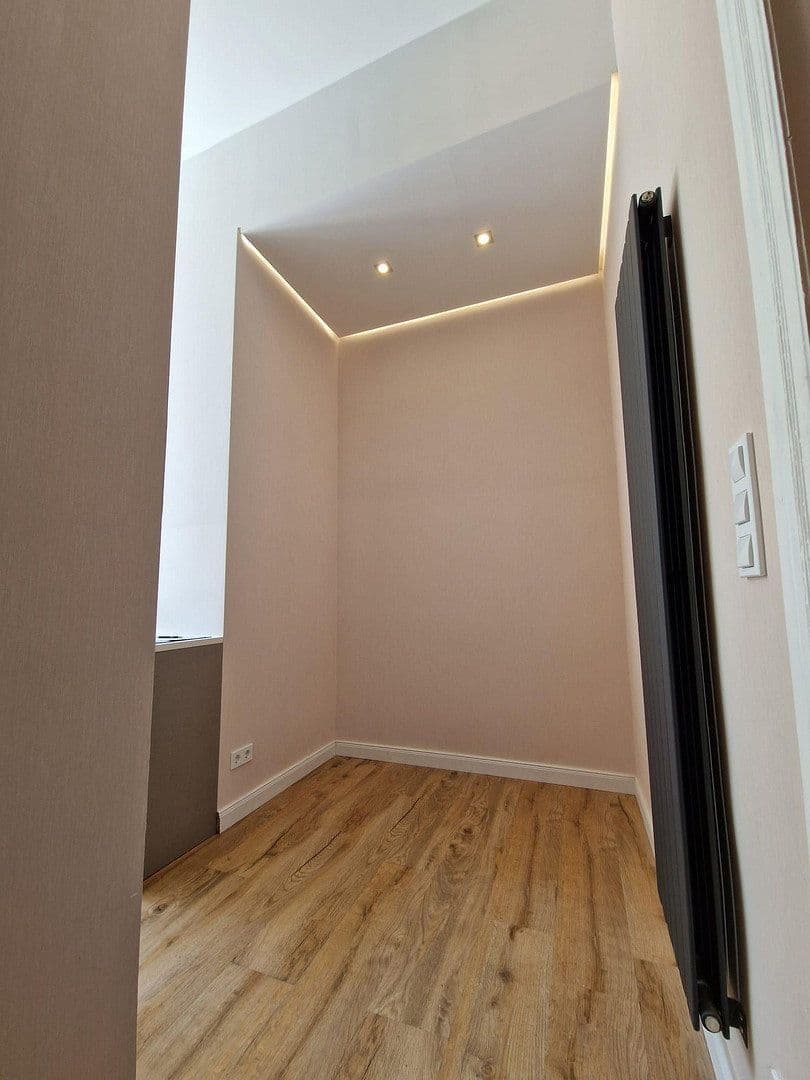 Pronájem bytu 1+1 40 m², Giesebrechtstr. 5, BErlin, Berlín Pronájem bytu 1+1 40 m², Giesebrechtstr. 5, BErlin, Berlín