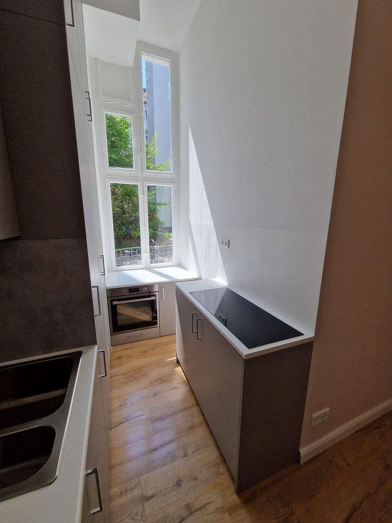 Pronájem bytu 1+1 40 m², Giesebrechtstr. 5, BErlin, Berlín Pronájem bytu 1+1 40 m², Giesebrechtstr. 5, BErlin, Berlín