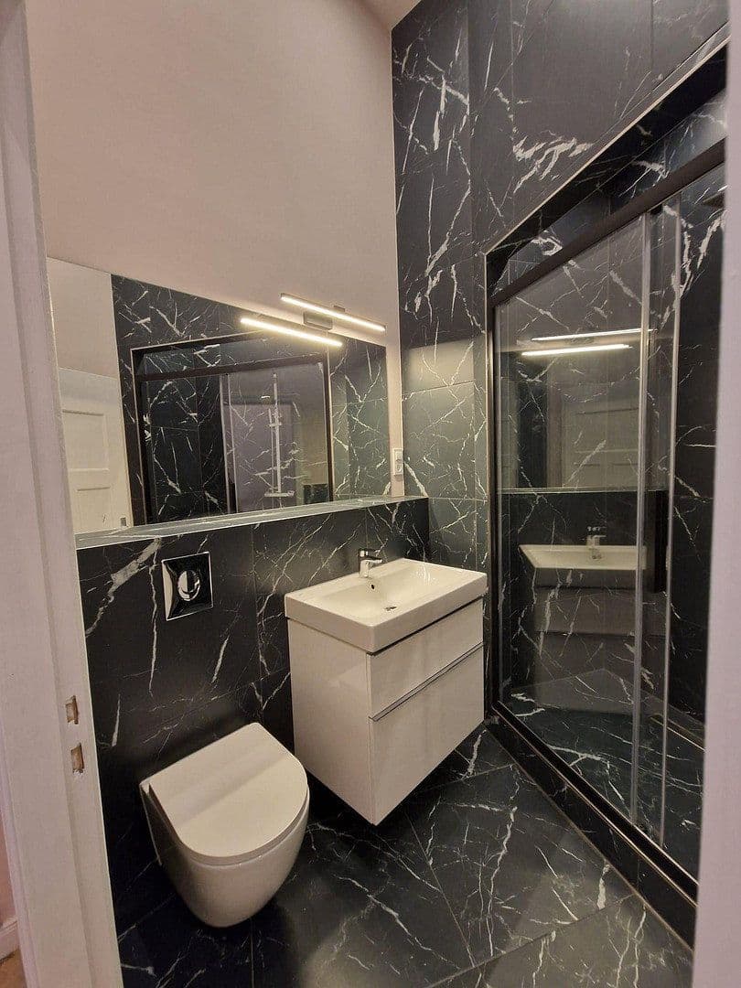 Pronájem bytu 1+1 40 m², Giesebrechtstr. 5, BErlin, Berlín Pronájem bytu 1+1 40 m², Giesebrechtstr. 5, BErlin, Berlín