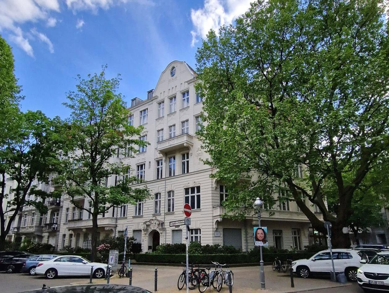 Pronájem bytu 1+1 40 m², Giesebrechtstr. 5, BErlin, Berlín Pronájem bytu 1+1 40 m², Giesebrechtstr. 5, BErlin, Berlín