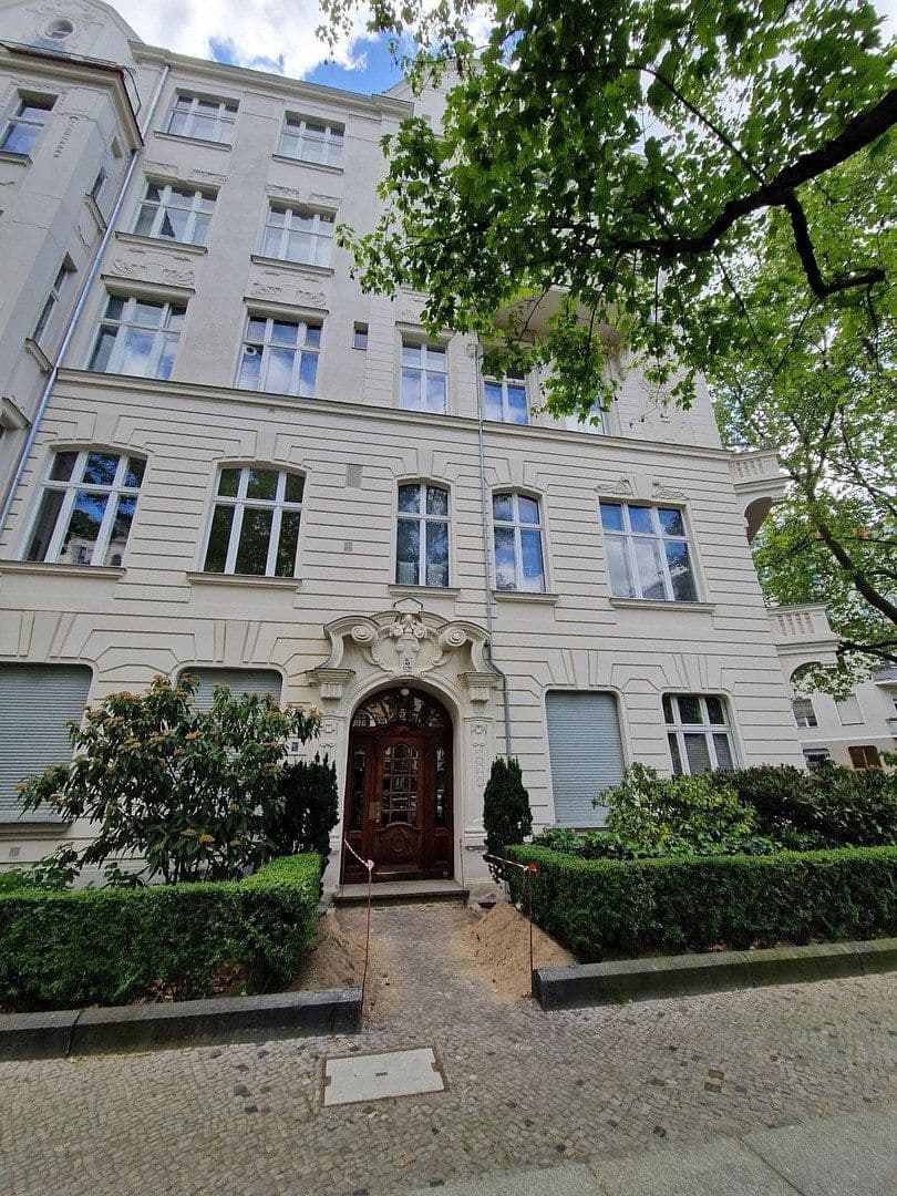 Pronájem bytu 1+1 40 m², Giesebrechtstr. 5, BErlin, Berlín Pronájem bytu 1+1 40 m², Giesebrechtstr. 5, BErlin, Berlín