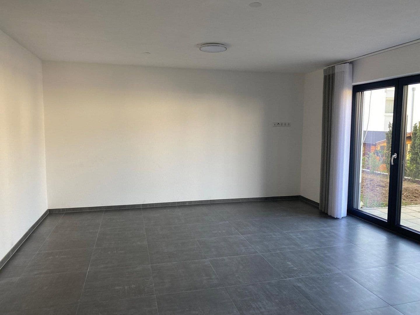 Pronájem bytu 2+kk 70 m², Amstetten, Bádensko-Württembersko Pronájem bytu 2+kk 70 m², Amstetten, Bádensko-Württembersko