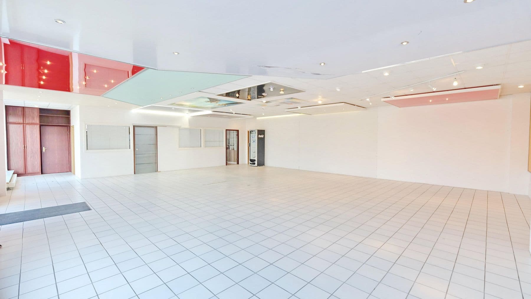 Pronájem nebytového prostoru 436 m², Wolfenbüttel, Dolní Sasko Pronájem nebytového prostoru 436 m², Wolfenbüttel, Dolní Sasko