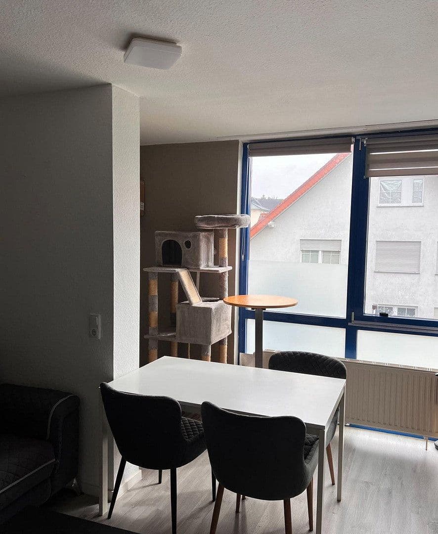 Pronájem bytu 3+kk 66 m², Bahnhofstrasse 38, Übach-Palenberg, Severní Porýní-Vestfálsko Pronájem bytu 3+kk 66 m², Bahnhofstrasse 38, Übach-Palenberg, Severní Porýní-Vestfálsko
