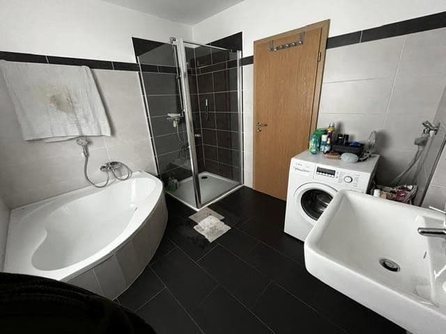 Pronájem bytu 4+1 113 m², Tessenowstraße 16, Trier, Porýní-Falc Pronájem bytu 4+1 113 m², Tessenowstraße 16, Trier, Porýní-Falc