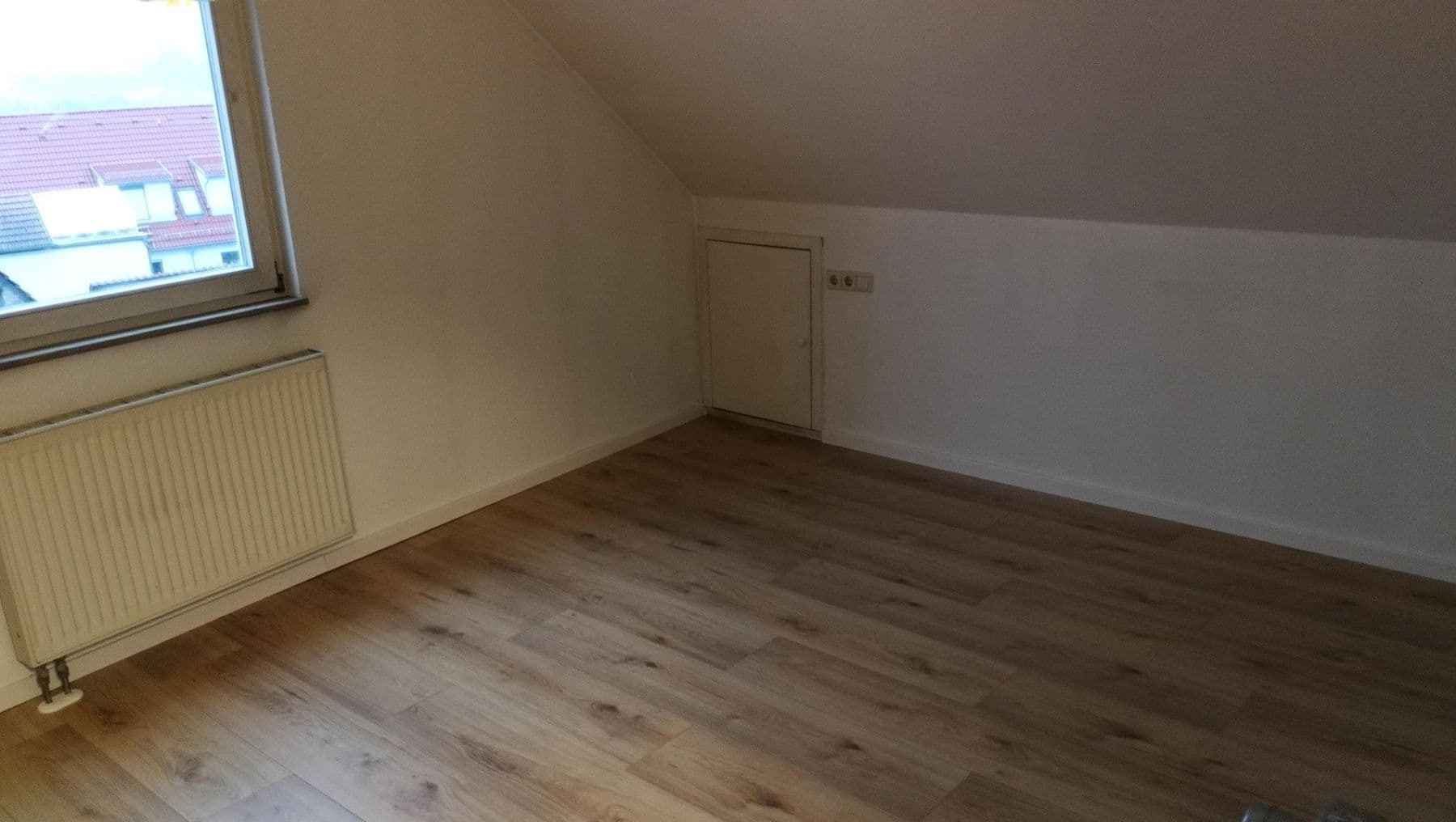 Pronájem bytu 2+1 50 m², Ditzinger Str. 5, Leonberg, Bádensko-Württembersko Pronájem bytu 2+1 50 m², Ditzinger Str. 5, Leonberg, Bádensko-Württembersko