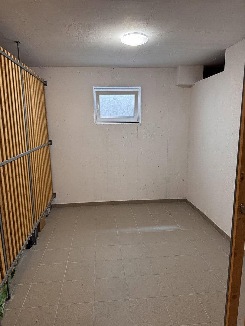 Pronájem bytu 3+1 85 m², Sindelfingen, Bádensko-Württembersko Pronájem bytu 3+1 85 m², Sindelfingen, Bádensko-Württembersko