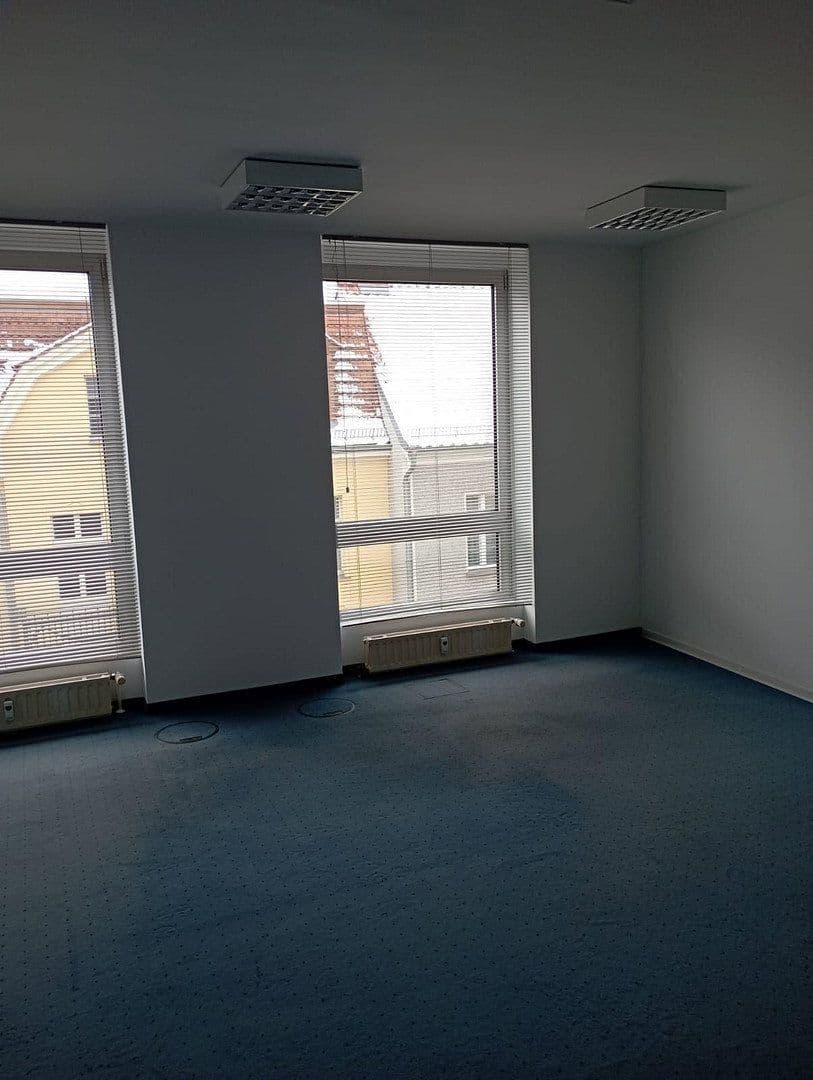 Pronájem kanceláře 76 m², Baruther Strasse 20/21, Zossen, Braniborsko Pronájem kanceláře 76 m², Baruther Strasse 20/21, Zossen, Braniborsko