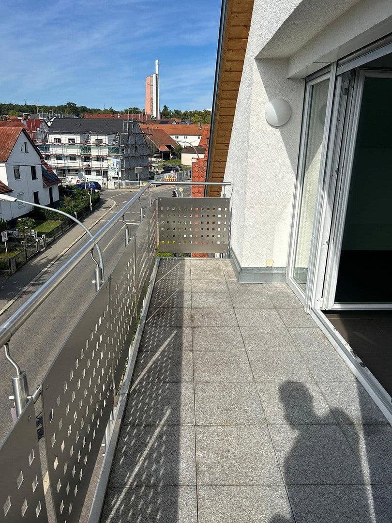 Pronájem bytu 3+1 85 m², Sindelfingen, Bádensko-Württembersko Pronájem bytu 3+1 85 m², Sindelfingen, Bádensko-Württembersko