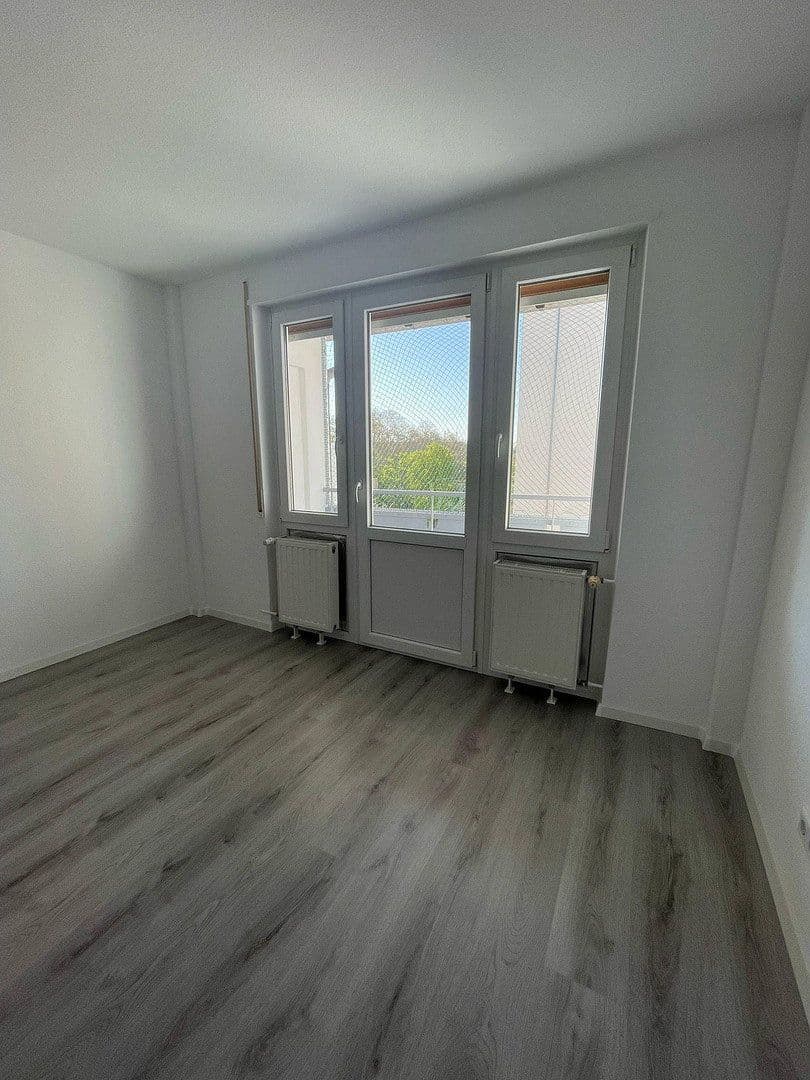 Pronájem bytu 2+1 68 m², Halbergstraße 27, Ludwigshafen, Porýní-Falc Pronájem bytu 2+1 68 m², Halbergstraße 27, Ludwigshafen, Porýní-Falc