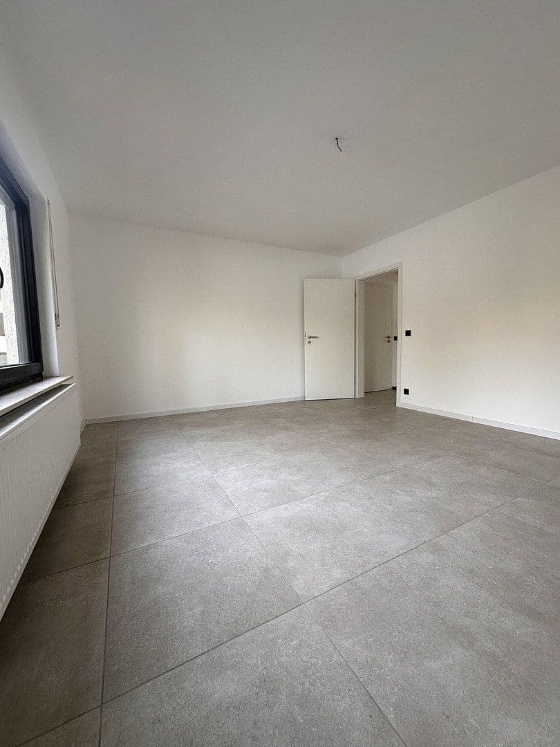 Pronájem bytu 3+1 77 m², Parkstrasse 25, Ehlscheid, Porýní-Falc Pronájem bytu 3+1 77 m², Parkstrasse 25, Ehlscheid, Porýní-Falc