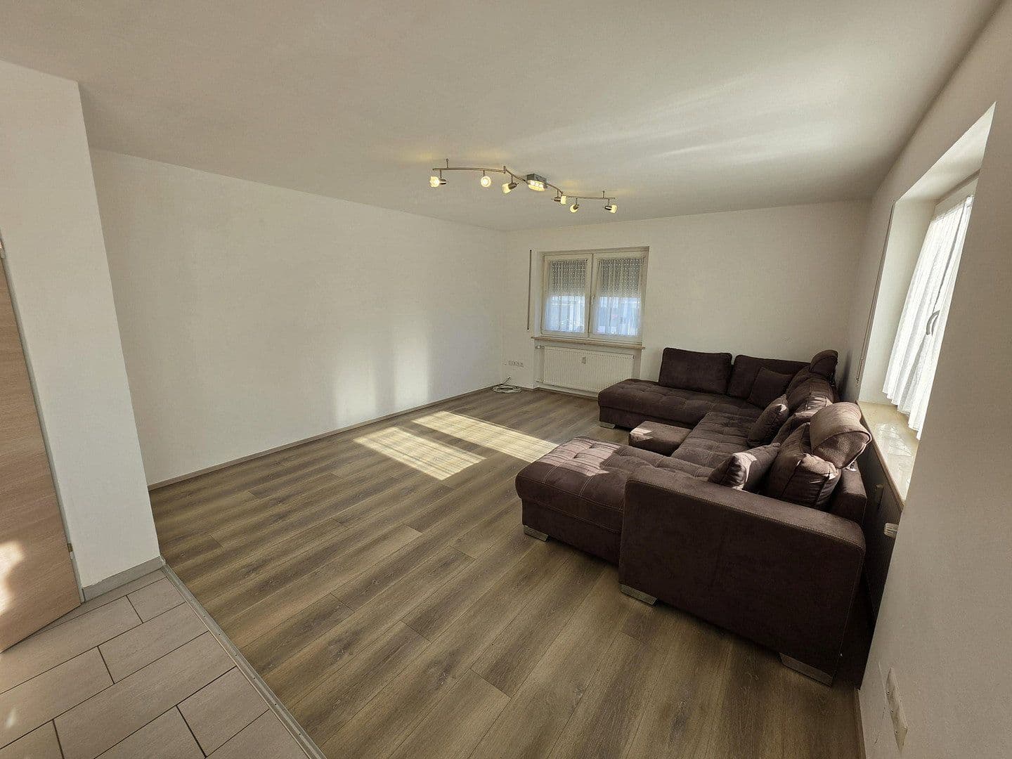 Pronájem bytu 2+1 61 m², Henschelring 3, Kirchheim b. München, Bavorsko Pronájem bytu 2+1 61 m², Henschelring 3, Kirchheim b. München, Bavorsko