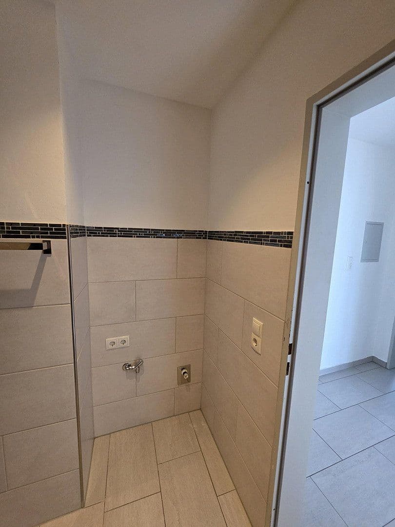 Pronájem bytu 2+1 61 m², Henschelring 3, Kirchheim b. München, Bavorsko Pronájem bytu 2+1 61 m², Henschelring 3, Kirchheim b. München, Bavorsko