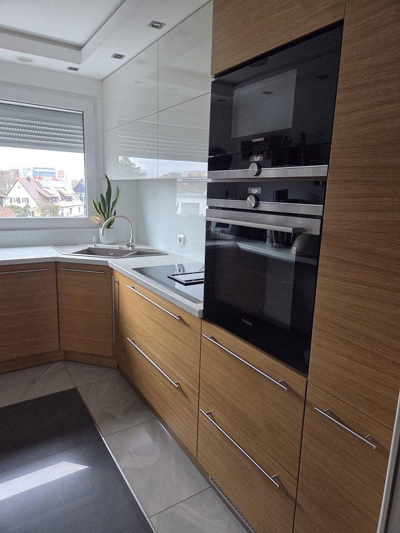 Pronájem bytu 3+1 79 m², Fürth, Bavorsko Pronájem bytu 3+1 79 m², Fürth, Bavorsko