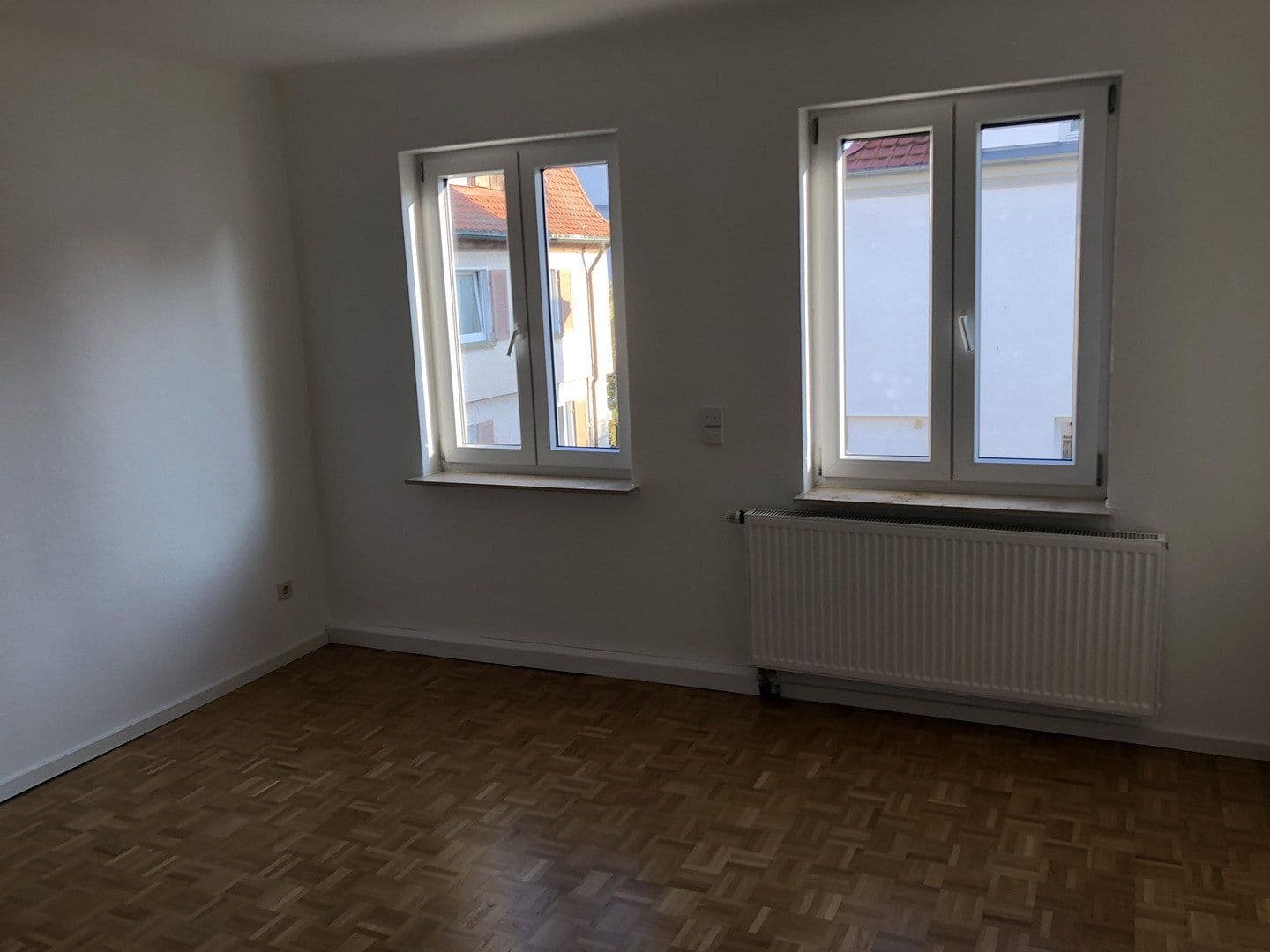Pronájem domu 140 m², pozemek 200 m², Fellbach, Bádensko-Württembersko Pronájem domu 140 m², pozemek 200 m², Fellbach, Bádensko-Württembersko