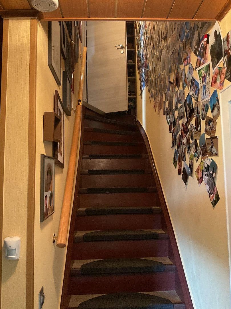 Prodej domu 142 m², pozemek 872 m², Lüdenscheid, Severní Porýní-Vestfálsko Prodej domu 142 m², pozemek 872 m², Lüdenscheid, Severní Porýní-Vestfálsko