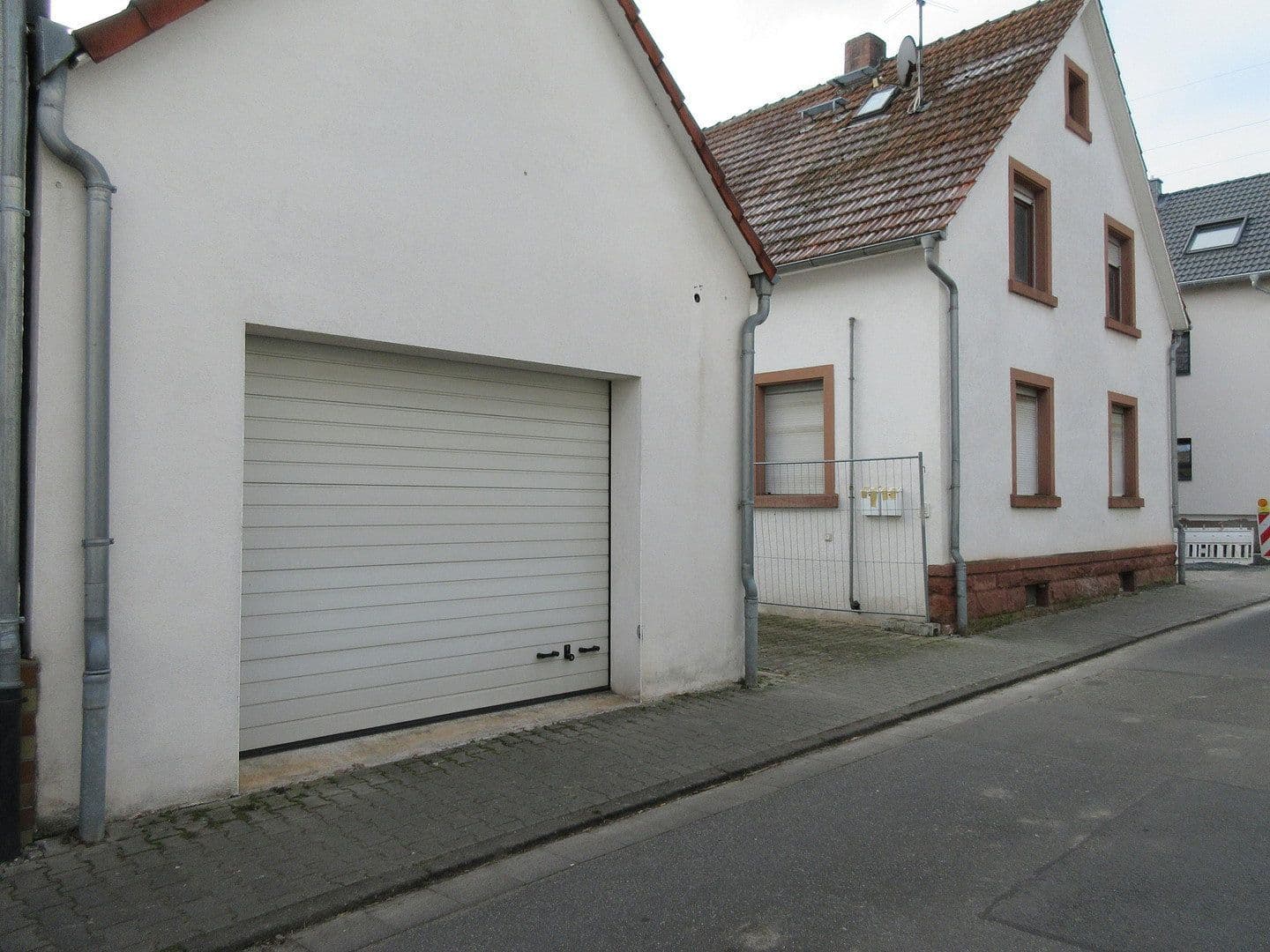 Prodej domu 250 m², pozemek 586 m², Reinheim, Hessen Prodej domu 250 m², pozemek 586 m², Reinheim, Hessen