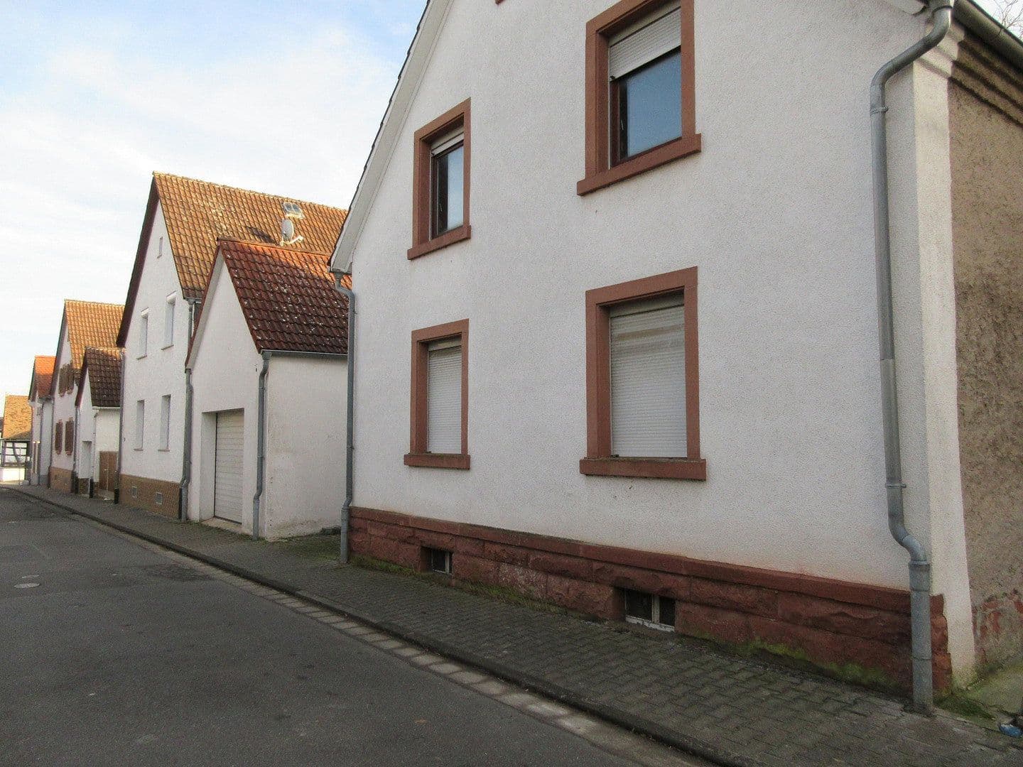 Prodej domu 250 m², pozemek 586 m², Reinheim, Hessen Prodej domu 250 m², pozemek 586 m², Reinheim, Hessen