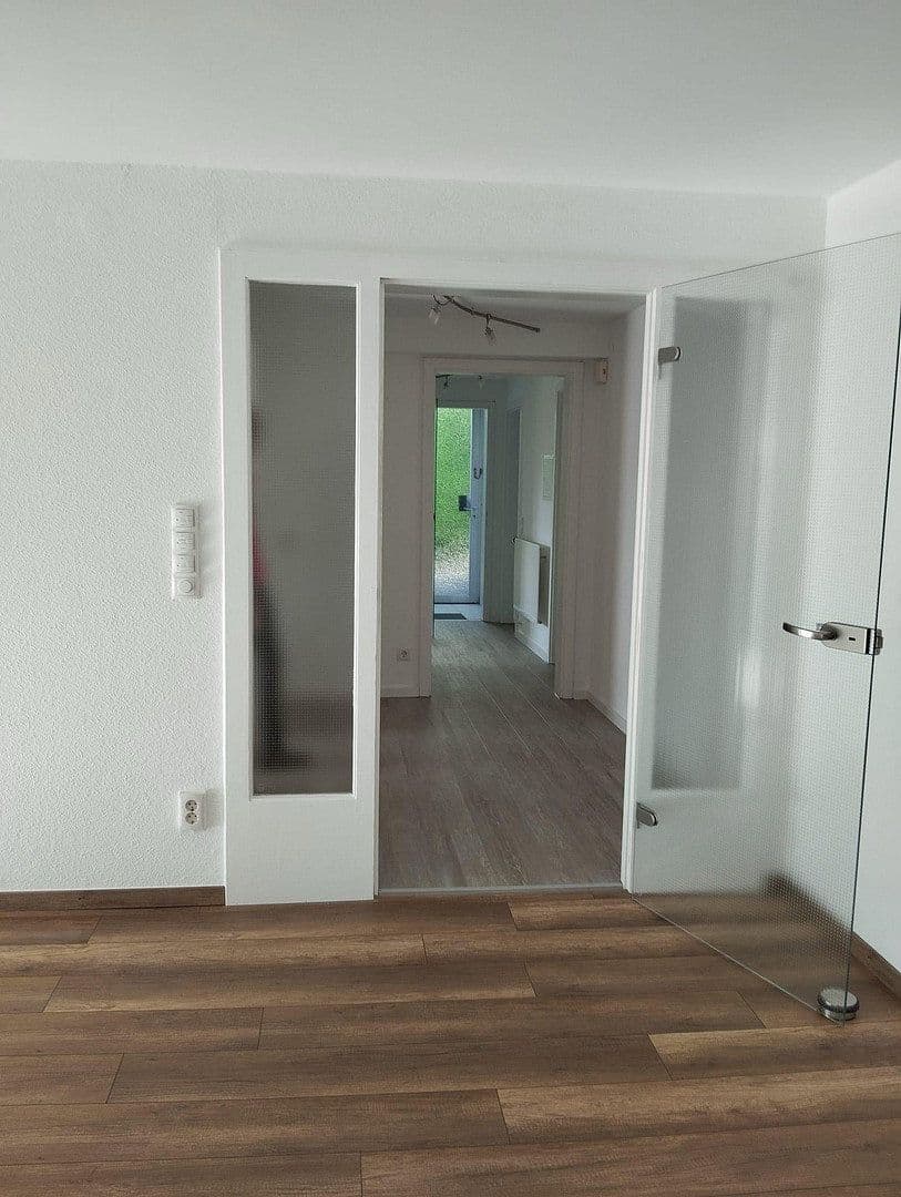 Pronájem bytu 2+1 79 m², Mühlacker, Bádensko-Württembersko Pronájem bytu 2+1 79 m², Mühlacker, Bádensko-Württembersko