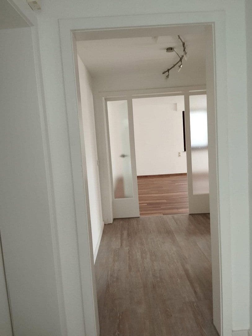 Pronájem bytu 2+1 79 m², Mühlacker, Bádensko-Württembersko Pronájem bytu 2+1 79 m², Mühlacker, Bádensko-Württembersko