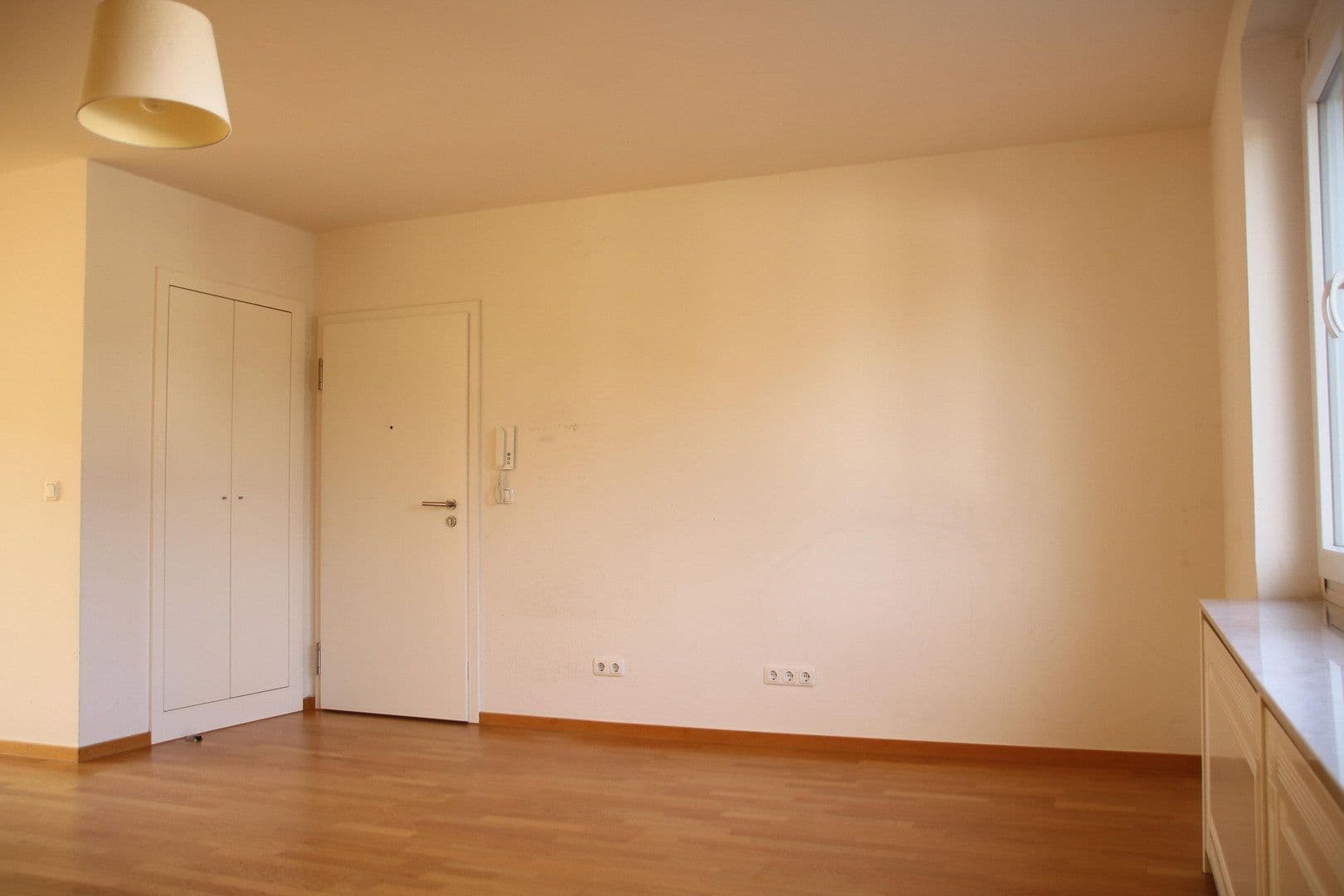 Pronájem bytu 3+1 89 m², Hanau, Hessen Pronájem bytu 3+1 89 m², Hanau, Hessen