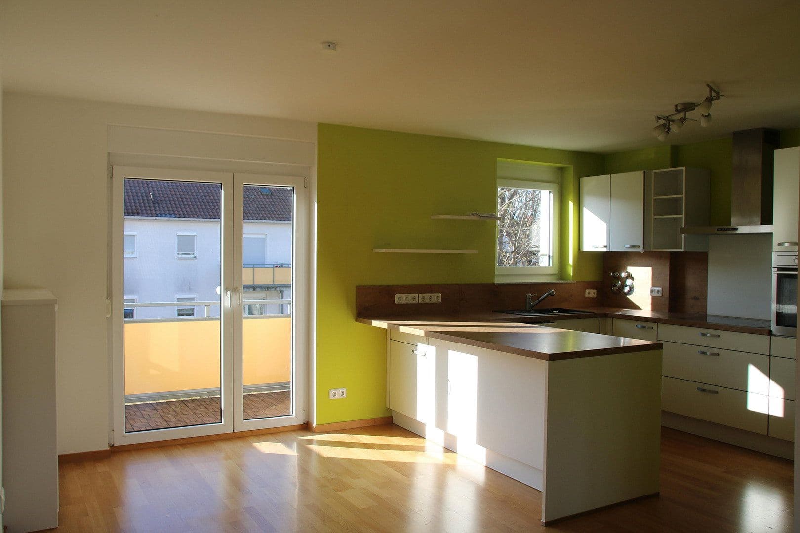 Pronájem bytu 3+1 89 m², Hanau, Hessen Pronájem bytu 3+1 89 m², Hanau, Hessen